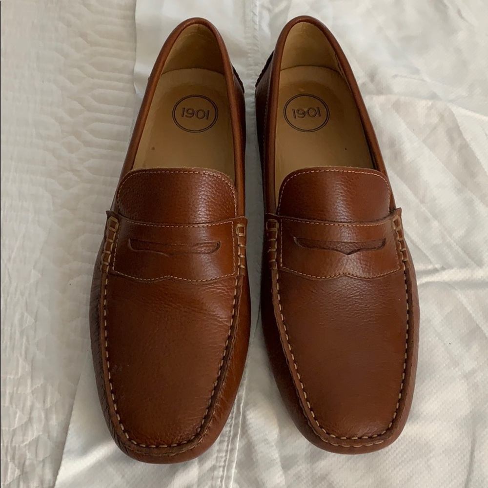 1901 men’s leather loafers size 12
